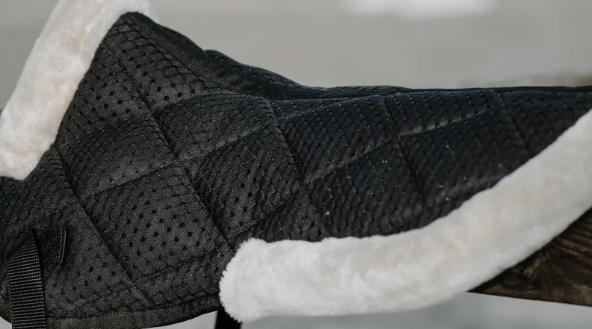 Salva dorso con borrego Equithéme - Imagen 3