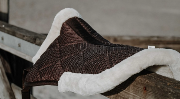 Salva dorso con borrego Equithéme - Imagen 2